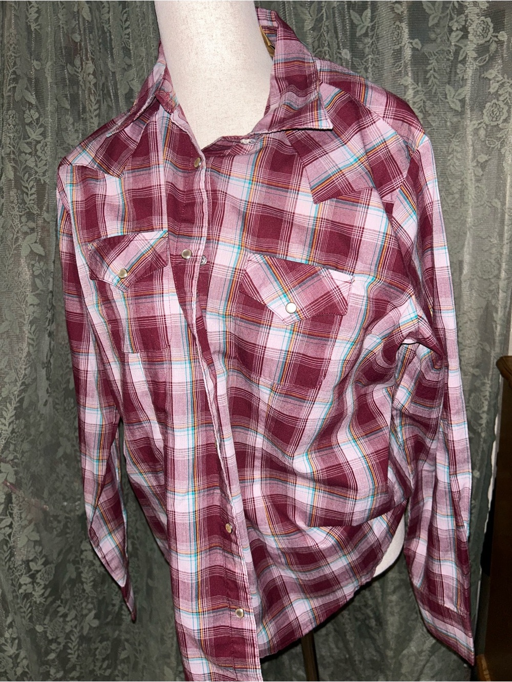Wrangler Mens Burgundy Plaid Western Wrangler Button Up Shirt